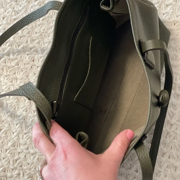 Longchamp Roseau Essential M Tote bag Khaki - Leather - Picture 9 of 16